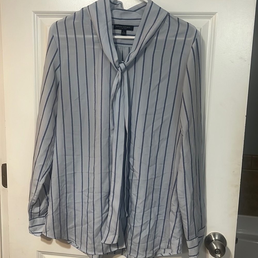 Banana Republic button up dress shirt